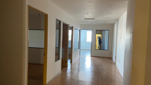 Oficina En Renta En Bosque De Las Palmas Interlomas