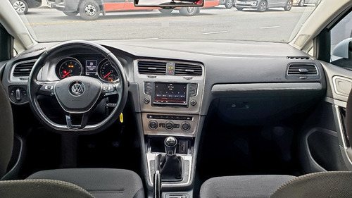 Imagen 11 de 15 de Volkswagen Golf 1.4 Comfortline Tsi Permuto/fcio