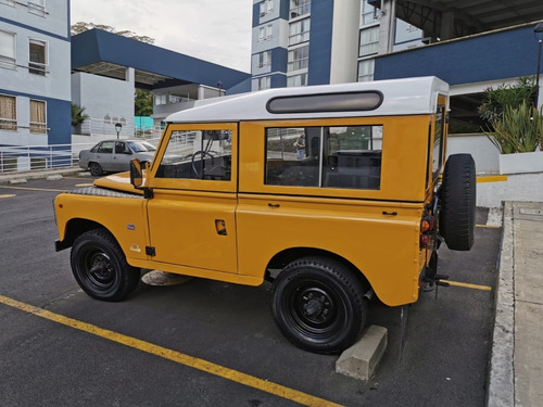 Land Rover Santana Modelo 1977