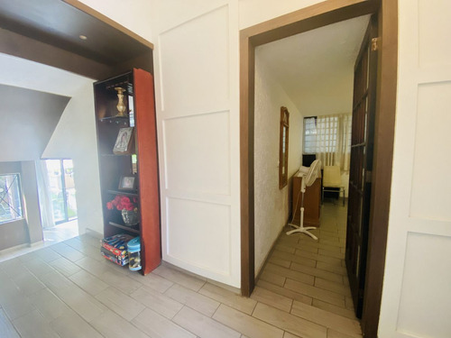 Asa Sola En Pedregal De Las Fuentes, Jiutepec, Morelos Caen-1089-cs
