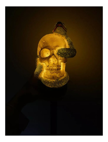 Lámpara Recargable Solar Diseño Halloween Con Estaca Jardin Craneo Serpiente