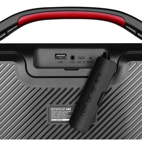Vorago Bsp-440 Bocina Bluetooth Inalambrica 3.5 Mm Usb C Radio Ipx5 Tws Iluminacion Rgb