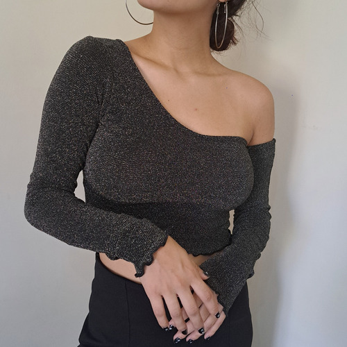 Crop Top Con 1 Manga, Colores Negro, Beige Y Gris