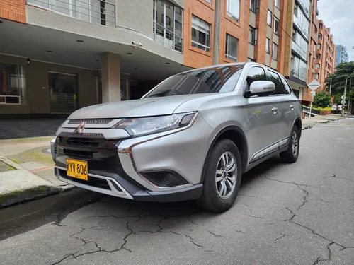 Mitsubishi Outlander Kaiteki At 2.4 Cc 2022