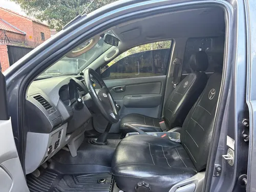 Toyota Hilux 2.5 4x2 Doble Cabina