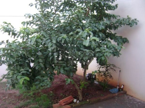 Imagem 2 de 6 de Venda De Casas / Padrão Na Cidade De Araraquara 5670
