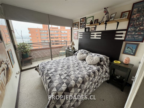 Departamento En Venta De 2 Dorm. En Las Condes