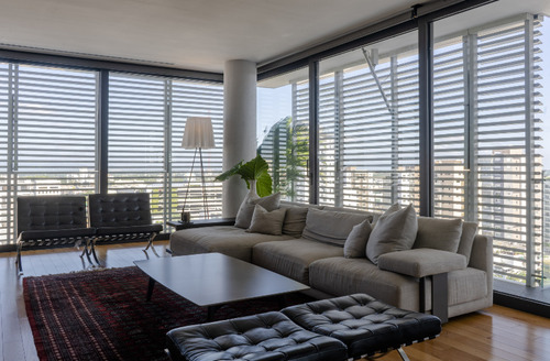 Moderno Proyecto Ubicado En Piantini
