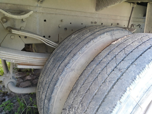 Imagem 7 de 10 de Ford Cargo 816