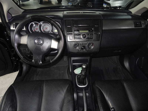 Nissan Tiida 1.8 S