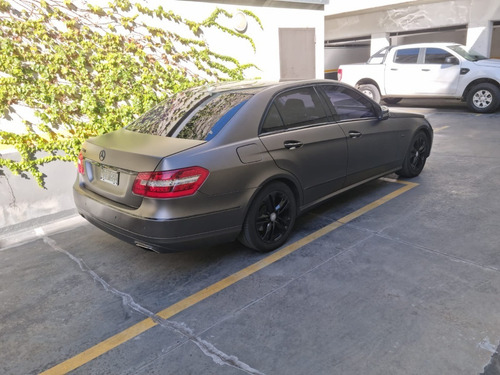 Imagen 3 de 13 de Mercedes Benz E250 Espectacular