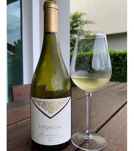 Imagen 3 de 10 de Vino Lindaflor Chardonnay Caja X 6 X 750ml. --