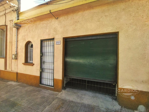 Venta De Casa 3 Dormitorios Con Garaje - Reducto