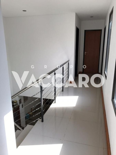 Imagen 5 de 30 de Duplex Venta Barrio Cerrado Moreno Zona Oeste