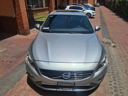 Volvo S60 3.0 R-desingn T6a L6//t Sec/pack At