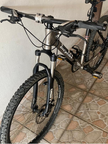 Bicicleta Montañera Rin 26 Shimano