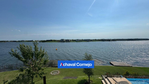 Casa En Puertos, Muelles Con Increíble Vista Al Lago Central