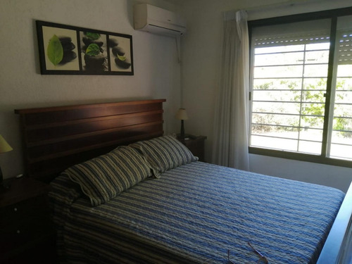 Casa En Alquiler En Barrio Los Ángeles A Dos Cuadras Del Mar