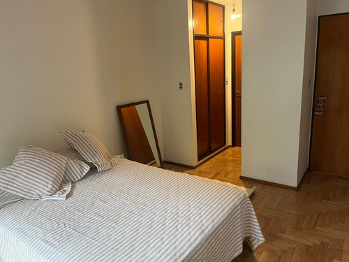 Venta - Casa 5 Ambientes - Monte Castro