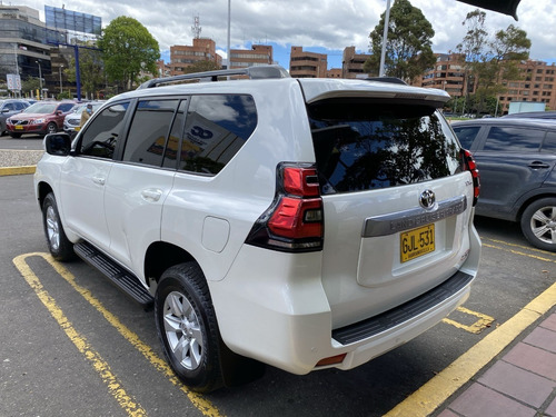 Imagen 7 de 23 de Toyota Prado 3.0 Txl