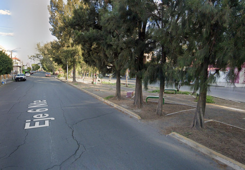 Venta De Casa En Remate Bancario Entrega A Corto Plazo Col. El Campestre Guadalupana, Nezahualcóyotl.