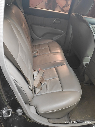 Imagem 4 de 15 de Nissan Livina 2011 1.6 Sl Flex 5p