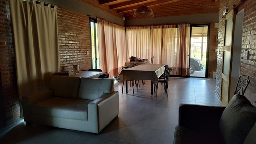 Casa Chalet En Venta En Pucará Los Búhos, Roldán, San Lorenzo