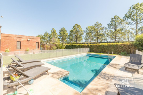 Imagen 6 de 30 de Venta Casa 3 Dormitorios En Suite, Pileta. - San Marino, Funes Hills.