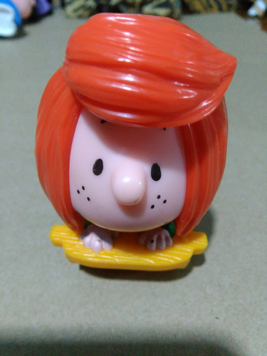 Muñeco Figura Peppermint Patty Snoopy Mc Donald's 2015