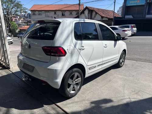 Volkswagen Fox 1.6 Connect Total Flex 5p