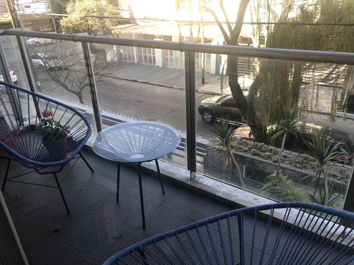 Imagen 22 de 26 de Departamento En Venta - 2 Ambientes - Con Balcon - Cochera Castelar Norte - Centro