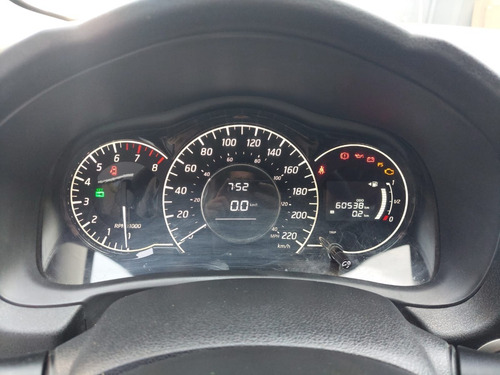 Imagen 17 de 25 de Nissan Note Sense Pure Drive 1.6 Mt
