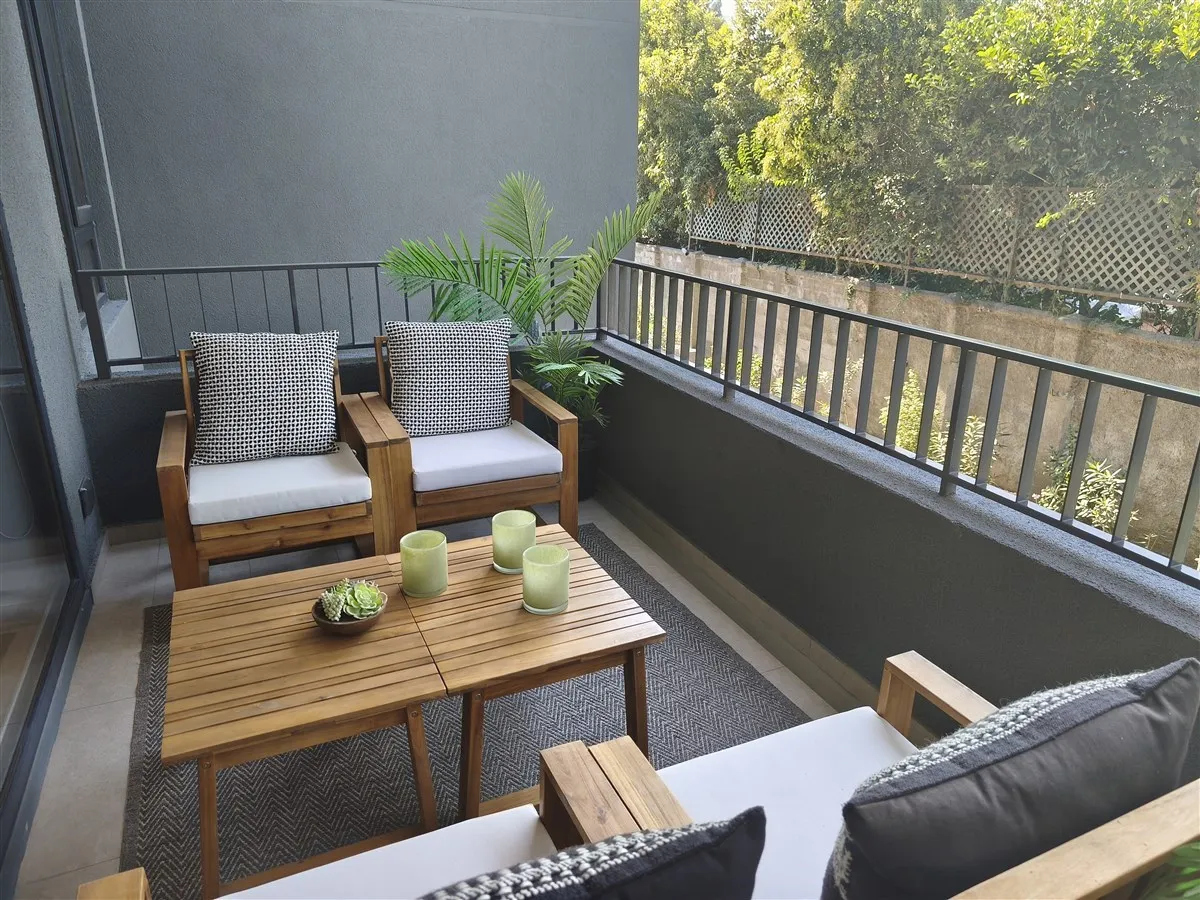 Imagen 3 de 10 de Departamento En Venta De 2 Dorm Y 2 Baños En Vitacura