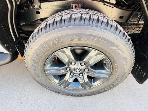 Toyota Hilux 2.7 Cabina Doble Sr Mt