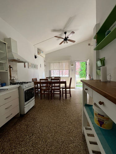 Venta De Amplia Y Hermosa Casa Mar En Santa Teresita, Calle 7 Nº 457, La Costa