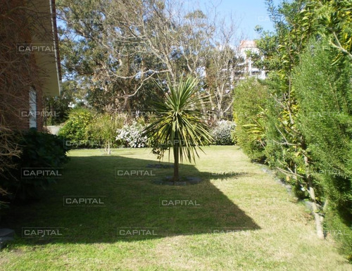 Casa En Alquiler Playa Mansa Punta Del Este - Ref: 25261