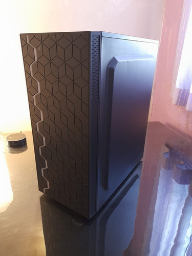 Gabinete Gamer Kolink Inspire K8 Argb + Fuente. Leer Descrip Negro (Usado)