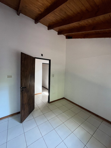 Casa En Venta 4 Ambientes En Ranelagh