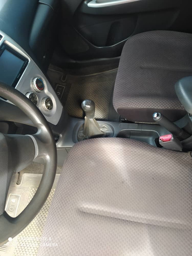 Toyota Yaris Belta Sincrónico