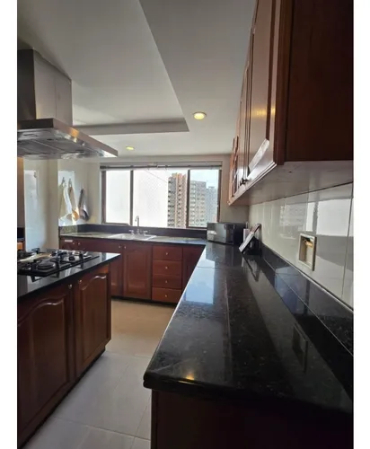 Arriendo Apartamento En Poblado- Milla De Oro