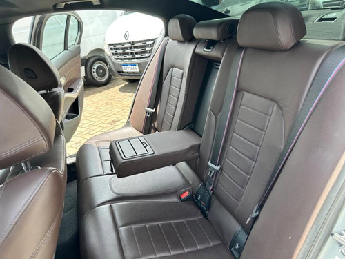 BMW Serie 3 320i 3b11 _4p_