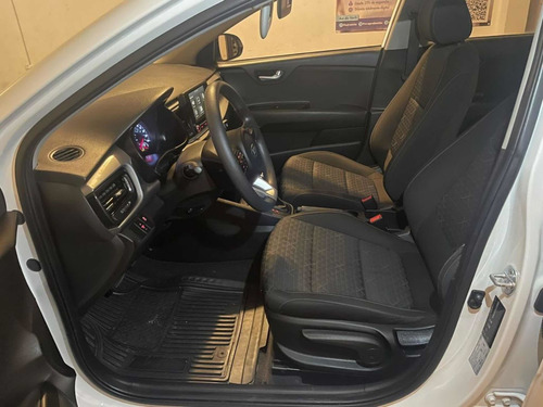 Imagen 8 de 12 de Kia Rio 2020 1.6 L Sedan At