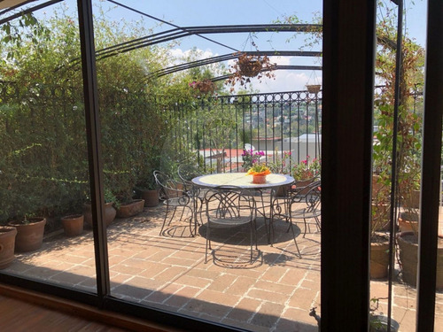 Casa En Venta En Lomas De Bezares