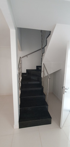 Imagem 7 de 12 de Jardins Magueiral, 3 Quartos, C/ Suite, 3 Banheiros, Garagem