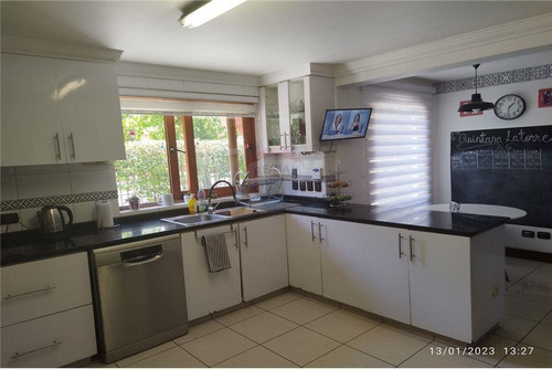 Imagen 12 de 18 de Venta Casa La Reina, Amplia, Luminosa