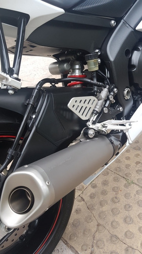 Imagen 17 de 21 de Yamaha Yzf R6 Permuto Qr Motors
