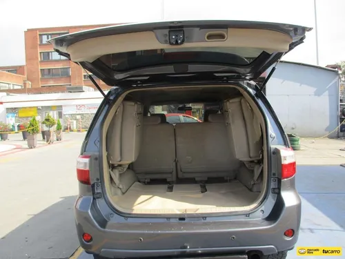 Toyota Fortuner Sr5 4x2 2700cc At Aa