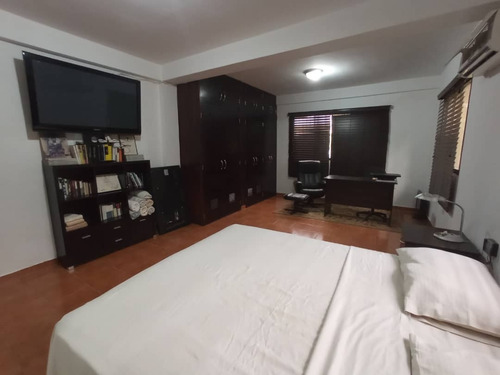 Imagen 4 de 14 de Re/max 2mil Vende Casa Quinta De 2 Pisos En Altagracia - Isla De Margarita