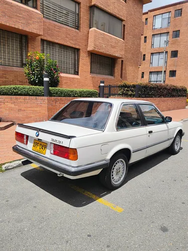 BMW Serie 3 2.3 323i E30 Coupe