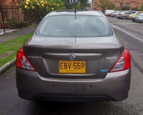 Nissan Versa Sense Mecanico